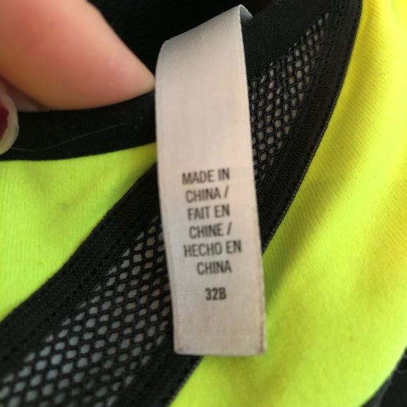 Victoria Secret Sport - Picture 3 of 3